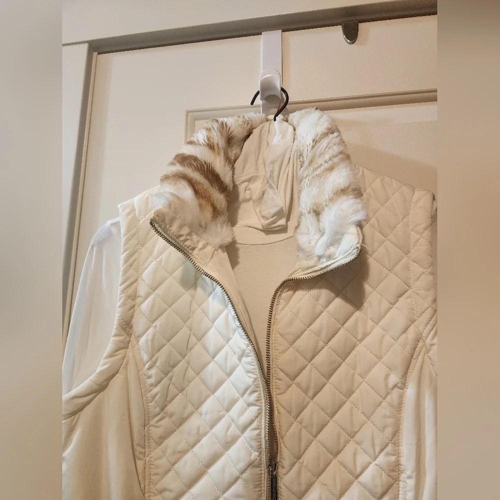 Ivory vest - Picture 6 of 7